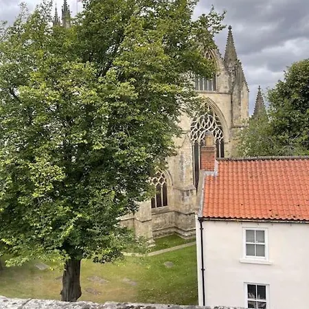Abbey View Апартаменты