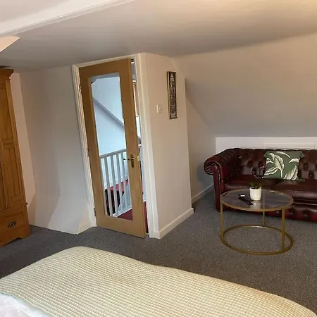 아파트 Abbey View 셀비